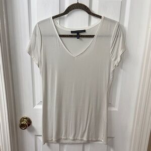 White House Black Market Ivory Short Sleeve V-Neck Tee